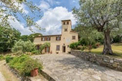 Images for Farmhouse in the hills of Florence, Florentine Hills, Tuscany