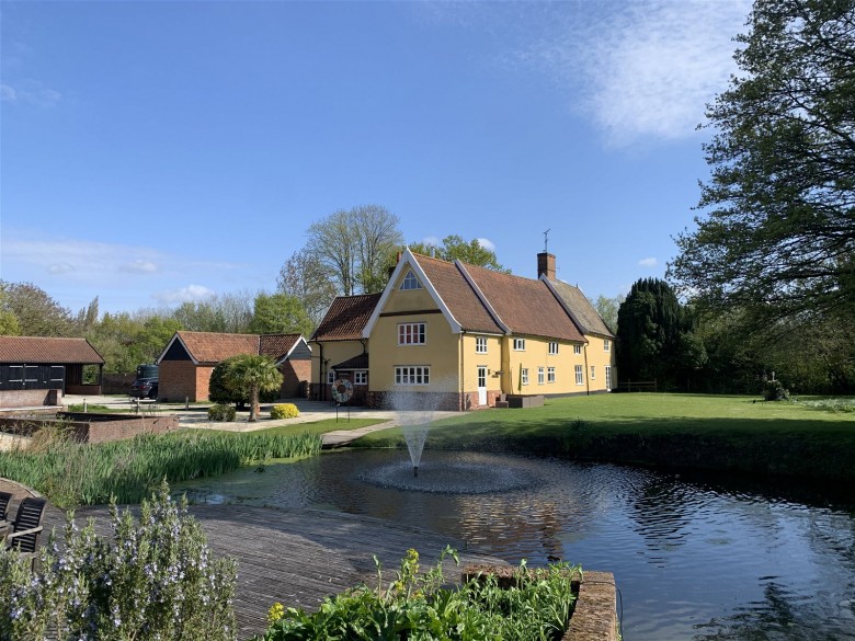 Click the photo for more details of Saxtead, Near Framlingham, Suffolk