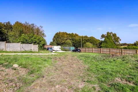 Click the photo for more details of Vinehall Road, Robertsbridge, East Sussex