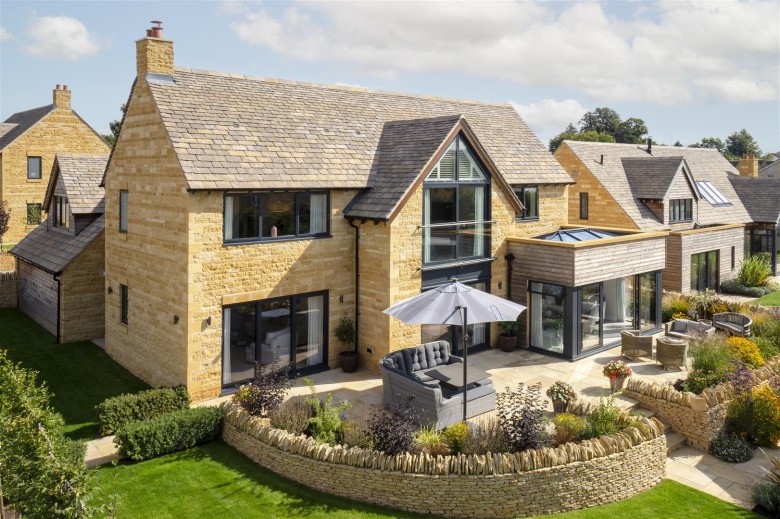 Click the photo for more details of Chipping Campden, Gloucestershire