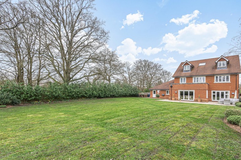 Images for Canvil Place, Cranleigh, GU6
