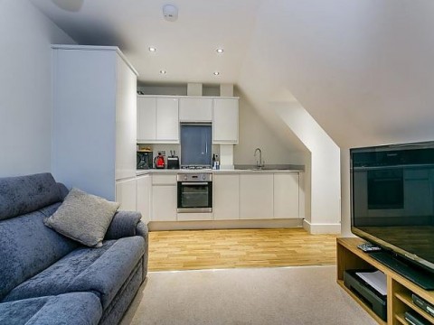 Click the photo for more details of Castle Street, Guildford, GU1