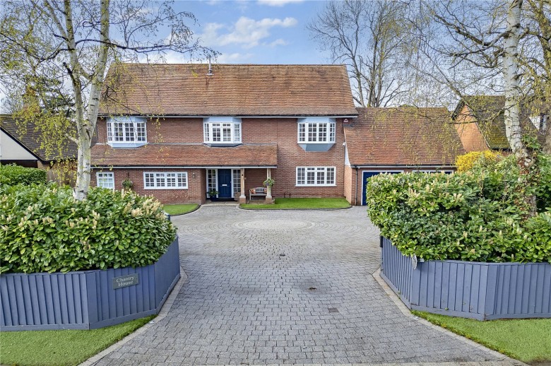 Click the photo for more details of Station Lane, Ingatestone, Essex, CM4