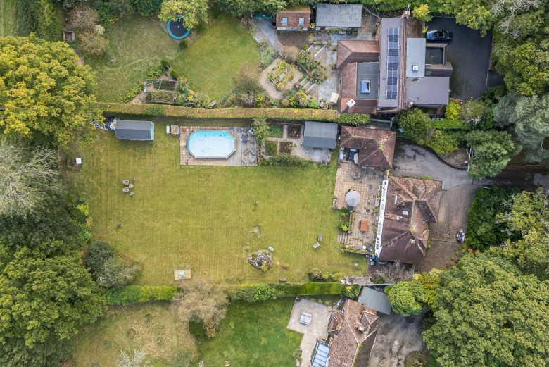 Click the photo for more details of Bepton, Midhurst, GU29