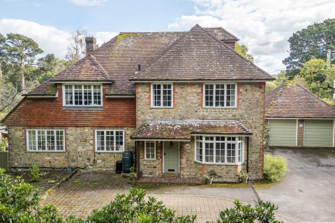 Click the photo for more details of Bepton, Midhurst, GU29