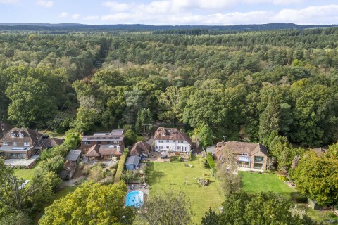 Click the photo for more details of Bepton, Midhurst, GU29