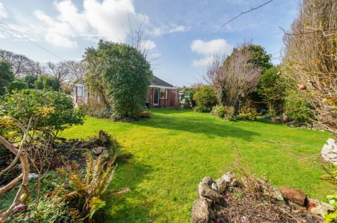 Click the photo for more details of Bracklesham Lane, Bracklesham Bay, PO20