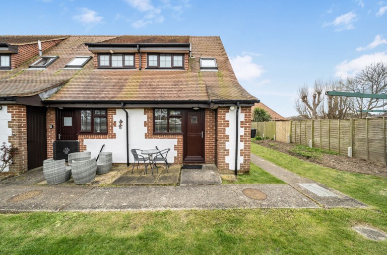 Images for Off Manor Farm Court, Selsey, PO20