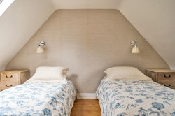 Images for Fernden Heights, Haslemere, GU27
