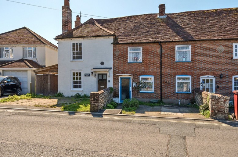 Click the photo for more details of Oving Road, Chichester, PO19