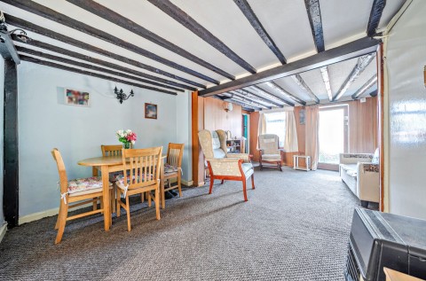 Click the photo for more details of Oving Road, Chichester, PO19