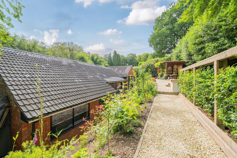 Images for Haste Hill, Haslemere, GU27