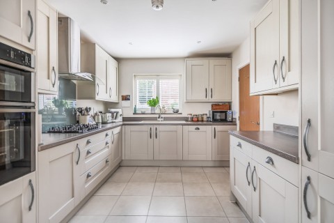 Click the photo for more details of Bailey Road, Rowland's Castle, PO9