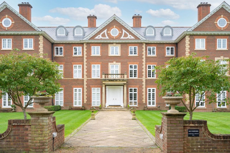 Click the photo for more details of Byfleets Lane, Warnham, RH12