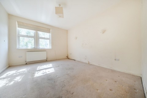 Click the photo for more details of London Road, Pulborough, RH20