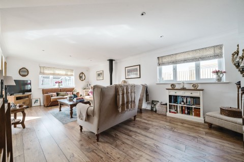 Click the photo for more details of Old Farm Close, Bracklesham Bay, PO20