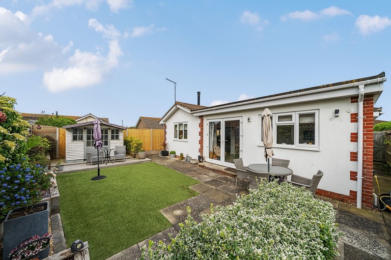 Images for Old Farm Close, Bracklesham Bay, PO20