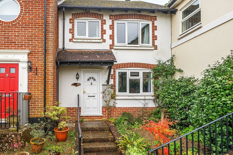 Click the photo for more details of Poplar Way, Midhurst, GU29