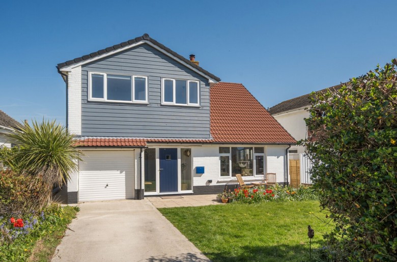 Click the photo for more details of Marine Drive West, West Wittering, PO20
