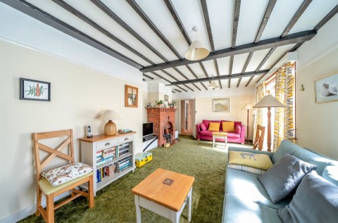 Click the photo for more details of Grafton Road, Selsey, PO20
