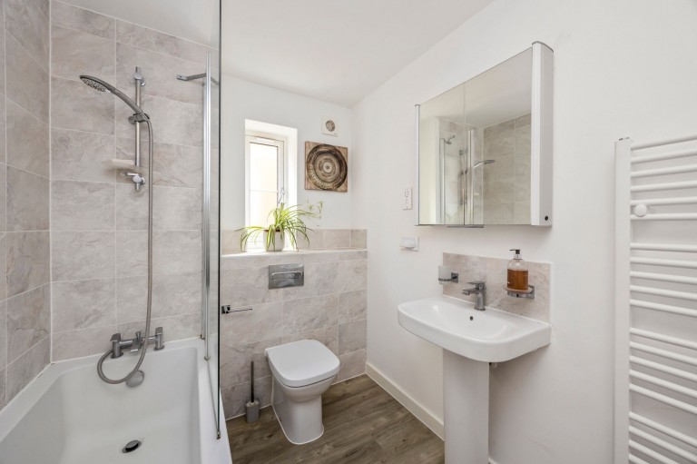 Images for Flint Street, Faygate, RH12