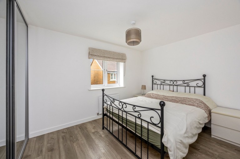 Images for Flint Street, Faygate, RH12