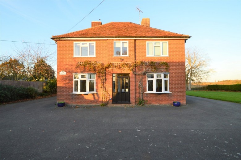 Click the photo for more details of Colne Engaine, Essex, Colchester