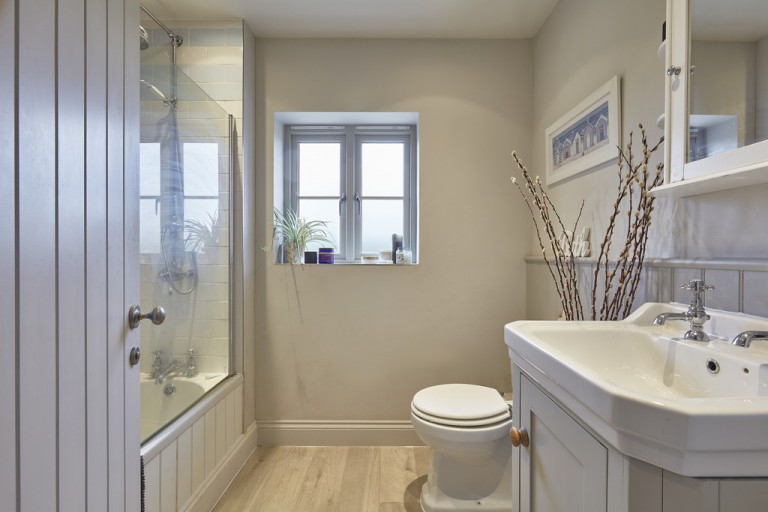 Images for Stradishall, Newmarket