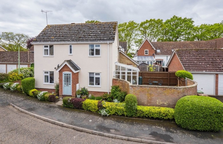 Click the photo for more details of Leavenheath, Suffolk, Colchester