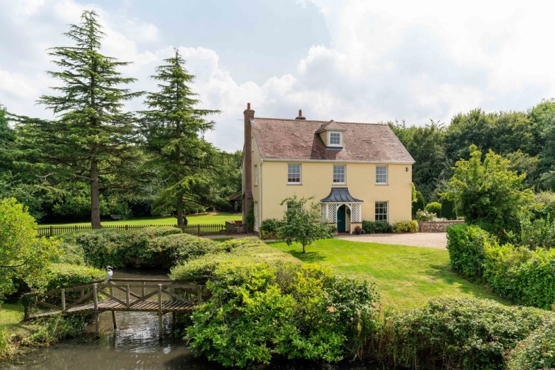Click the photo for more details of Southey Green, Essex, Halstead