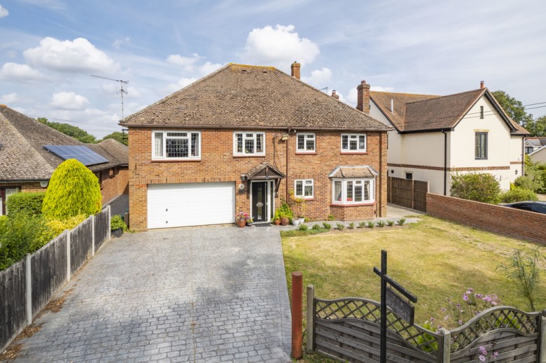 Click the photo for more details of Layer-de-la-Haye, Essex, Colchester