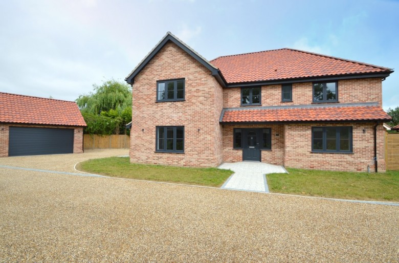 Click the photo for more details of Wickham St. Paul, Essex, Halstead