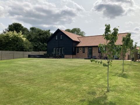 Click the photo for more details of Elmswell, Bury St. Edmunds, Bury St. Edmunds