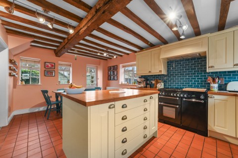 Click the photo for more details of Mendlesham, Stowmarket