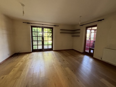 Click the photo for more details of Woolpit, Bury St. Edmunds