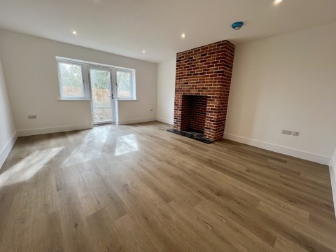 Click the photo for more details of Newton, Suffolk, Sudbury