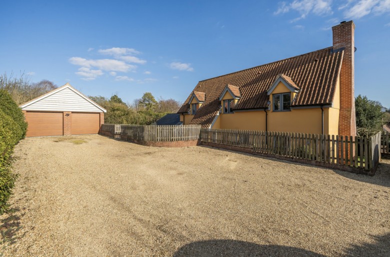 Click the photo for more details of Rattlesden, Bury St Edmunds
