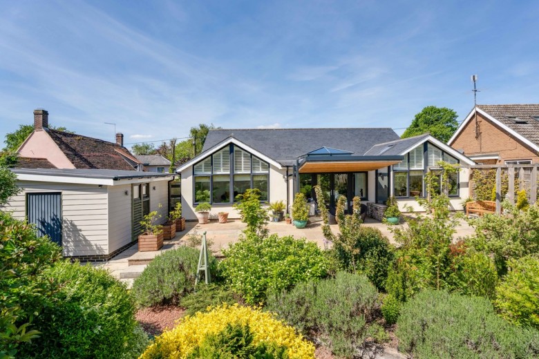 Click the photo for more details of Hundon, Suffolk, Sudbury