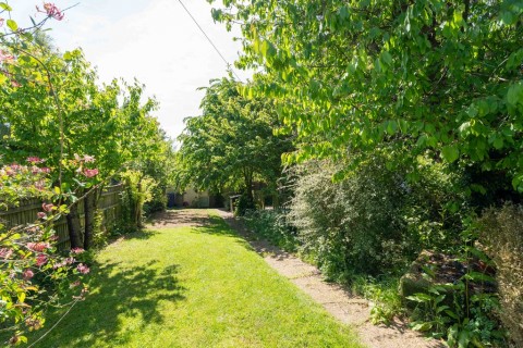 Click the photo for more details of Suffollk, Sudbury
