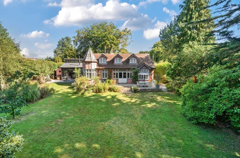 Click the photo for more details of Great Barton, Bury St Edmunds, Bury St. Edmunds