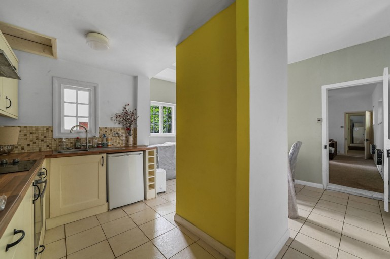 Images for Mockbeggars Cottage, Ipswich