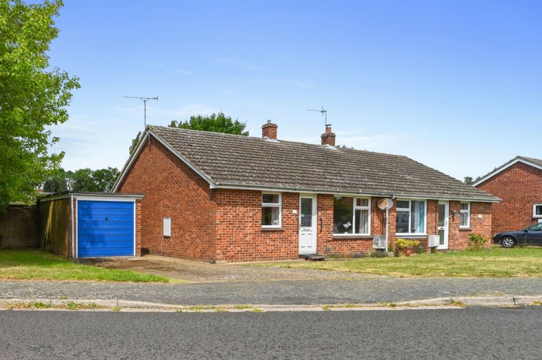 Click the photo for more details of Elmswell, Bury St. Edmunds, Bury St. Edmunds