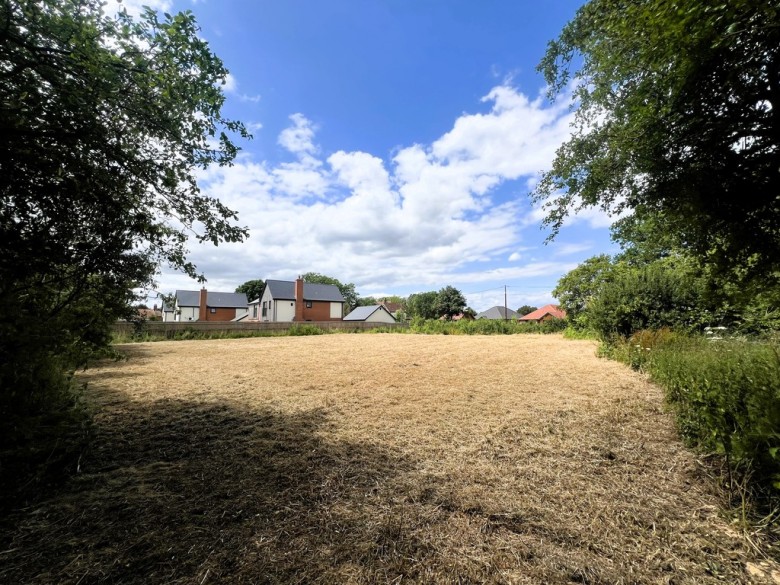 Click the photo for more details of Creeting St. Mary, Ipswich