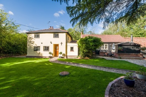 Click the photo for more details of Rattlesden, Bury St. Edmunds, Bury St. Edmunds