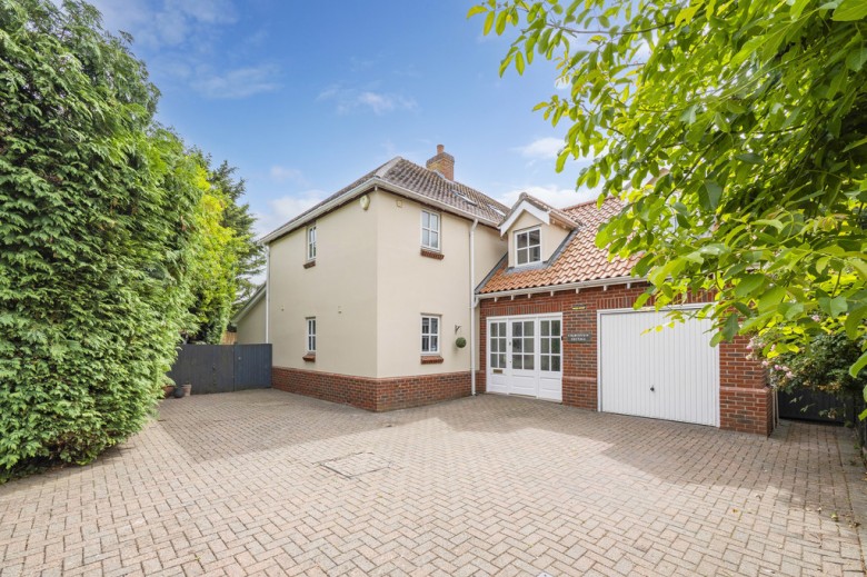 Click the photo for more details of Colchester, Suffolk, Colchester