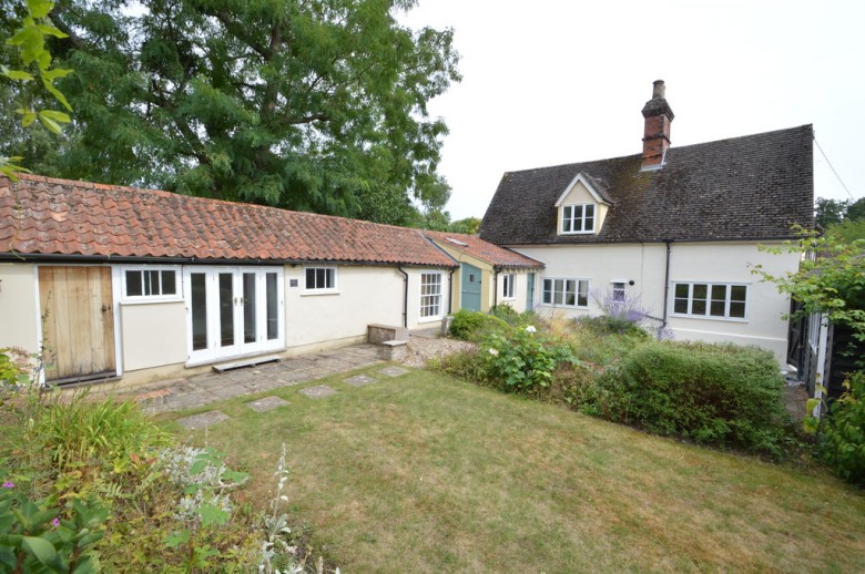 Click the photo for more details of Castle Hedingham, Essex, Halstead