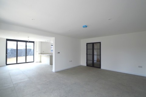 Click the photo for more details of Shalford, Essex, Braintree