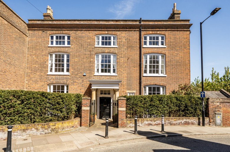 Click the photo for more details of Suffolk, Bury St. Edmunds