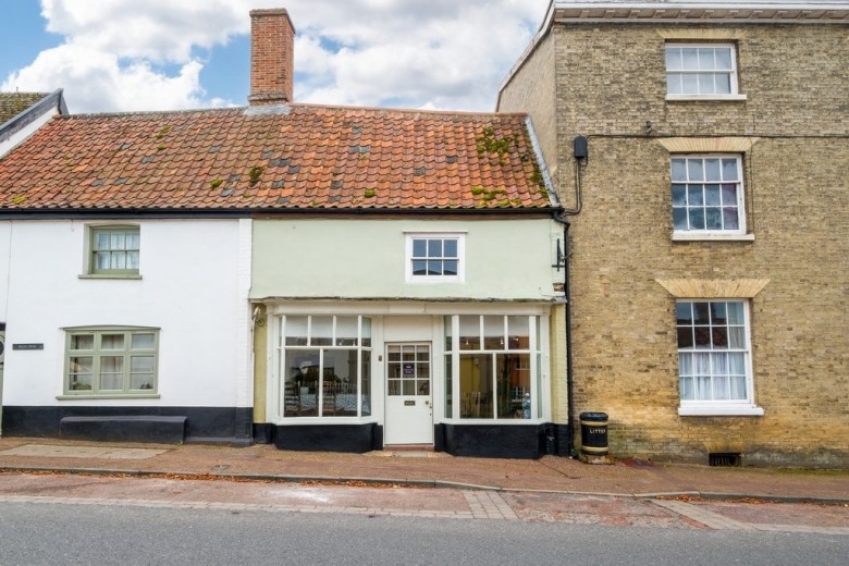 Click the photo for more details of Botesdale, Diss, Diss