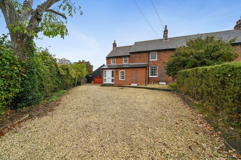 Click the photo for more details of Gestingthorpe, Essex, Halstead